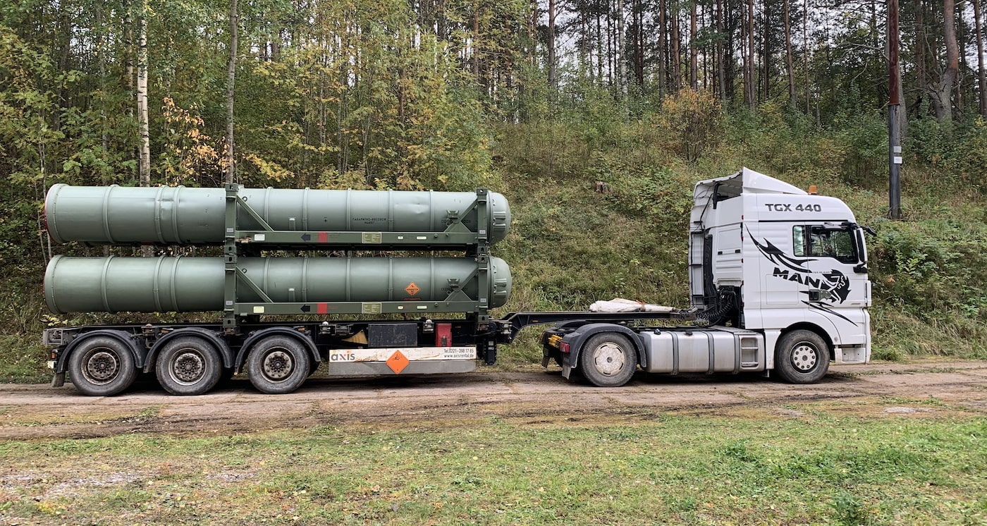 Перевозка военной техники